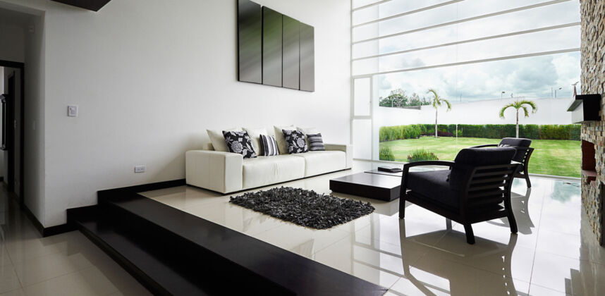 Minimal & Light Living Area